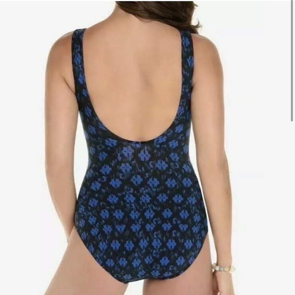Miraclesuit Plus Size Sunset Cay Escape Underwire
One Piece Women's Size 10 Swim - Picture 2 of 7